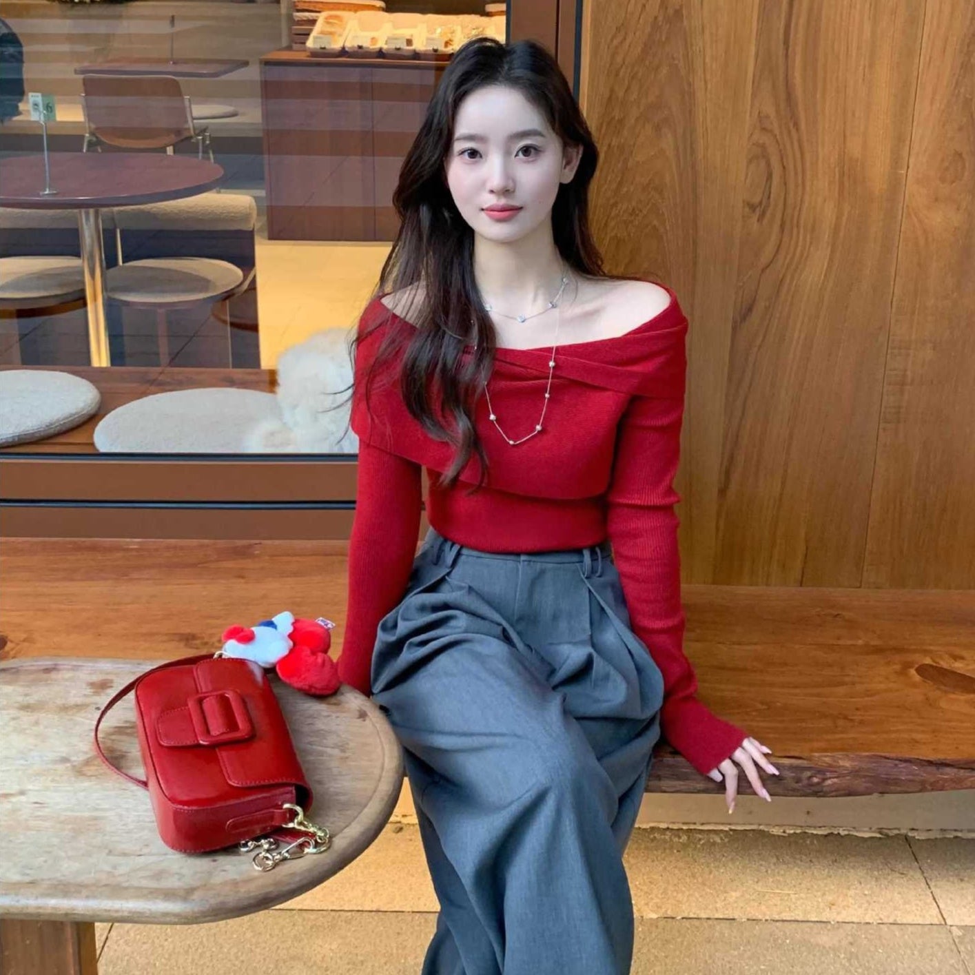 Off-shoulder Long-sleeve Women's Sheer And Alluring Slim-fit Sweater