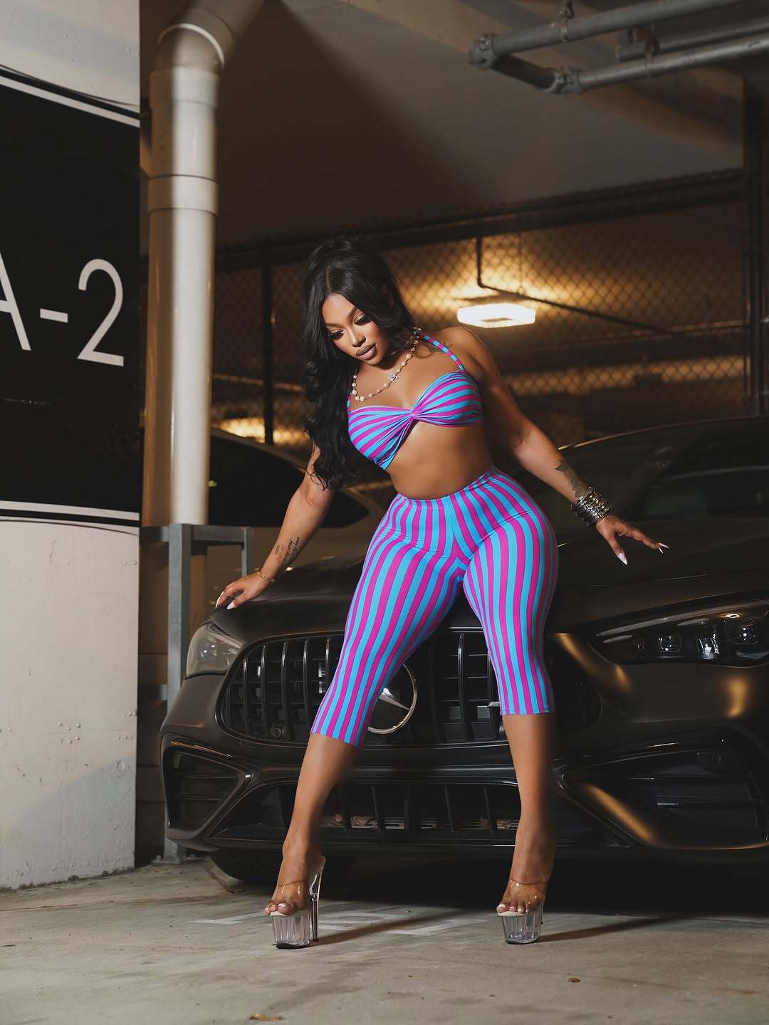 Fashionable Vacation Striped Contrasting Color Slim-fit Sexy Cropped Halter Top And Capri Pants Set