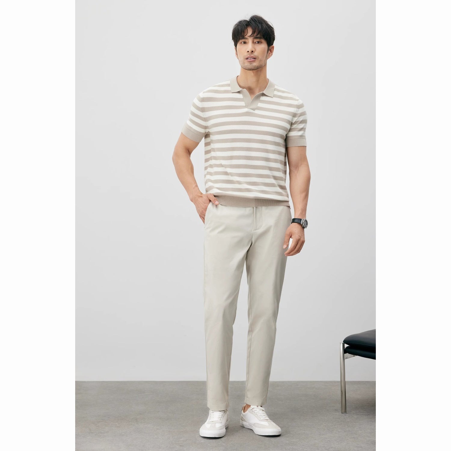 Summer New Ice Silk Short Sleeve Knitted Men's V-neck Lapel Slim