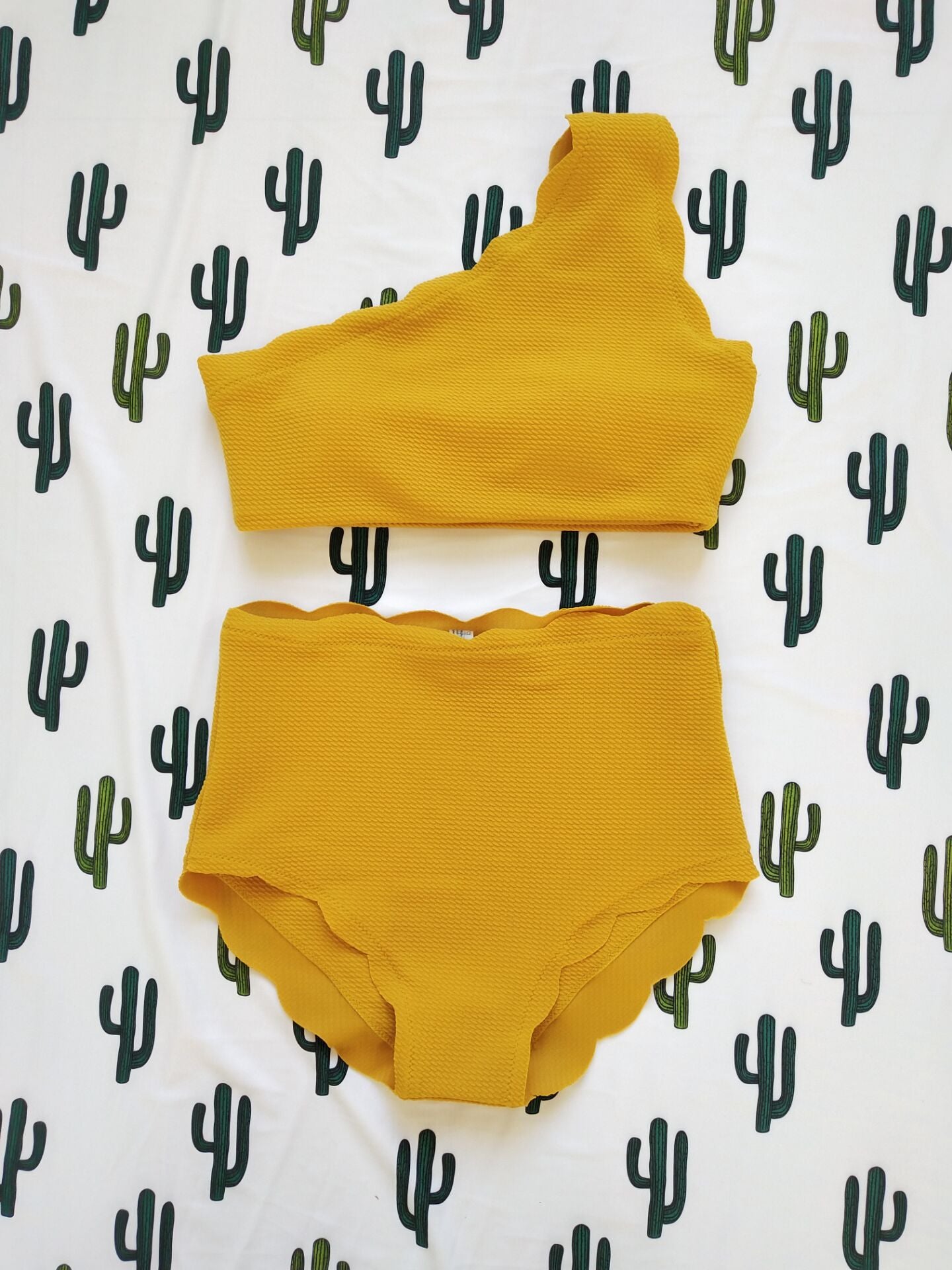 European And American-style Petal-patterned Sexy Off-shoulder High-waist Bikini