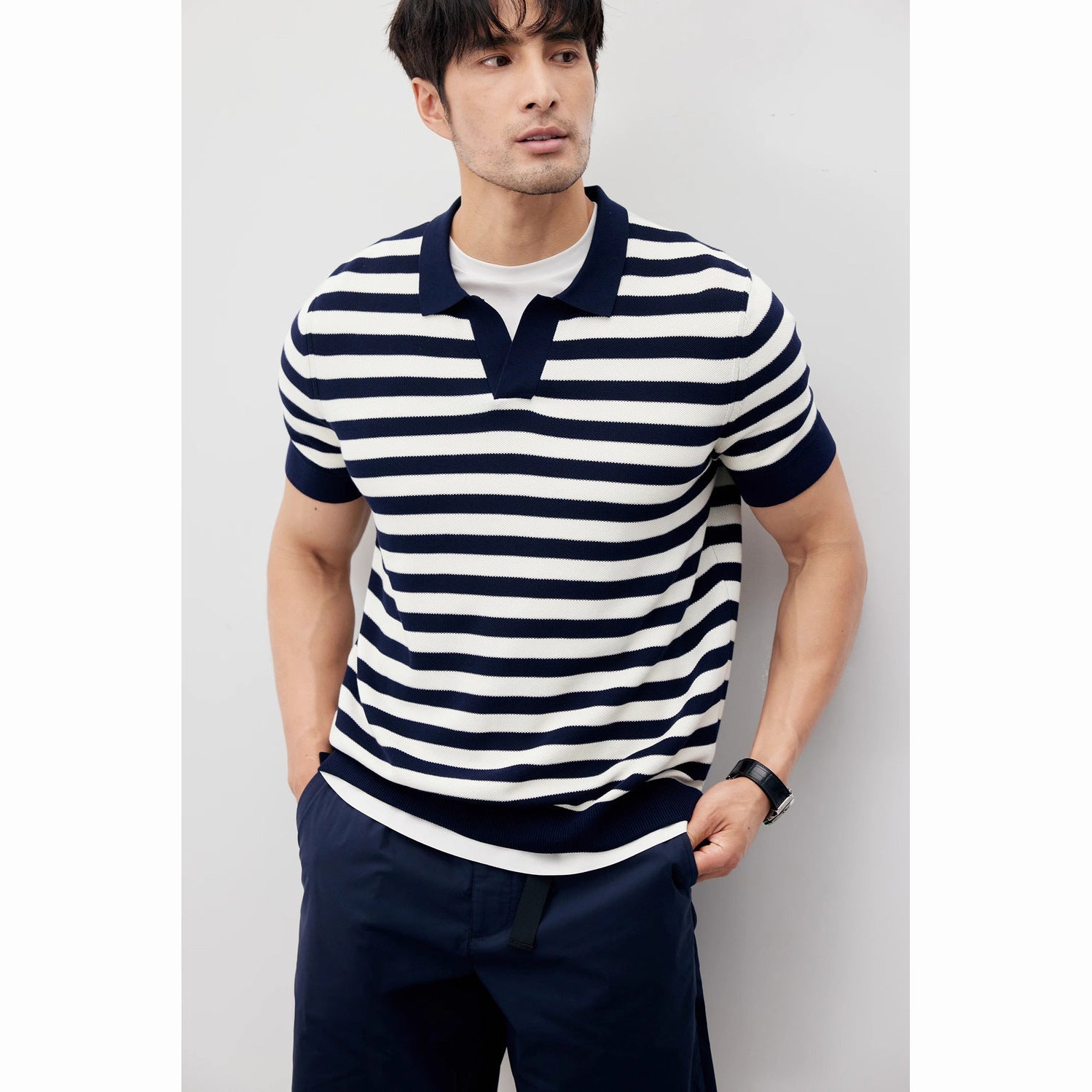 Summer New Ice Silk Short Sleeve Knitted Men's V-neck Lapel Slim